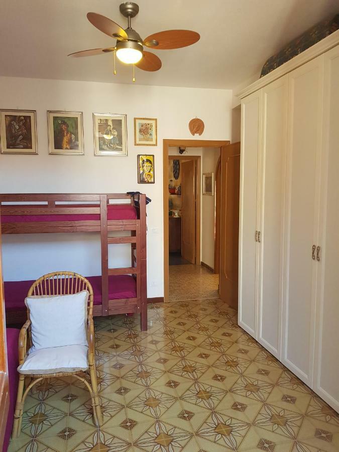 Villa Del Golfo Urio With Swimming Pool Shared By The Two Apartments Santa Flavia Exterior foto