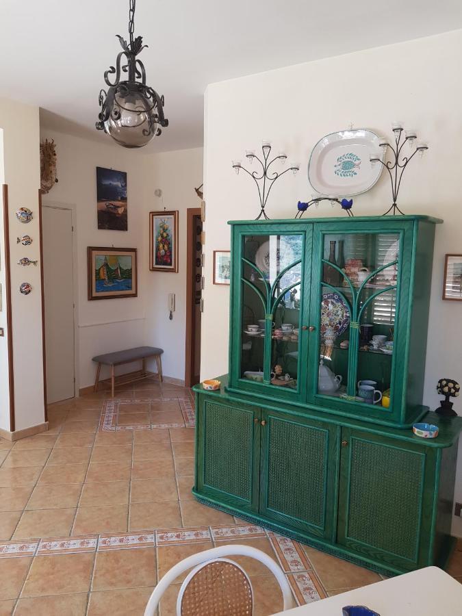 Villa Del Golfo Urio With Swimming Pool Shared By The Two Apartments Santa Flavia Exterior foto